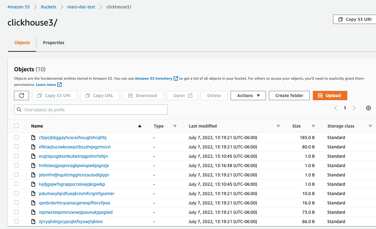 Просмотр корзины S3 в консоли AWS с показанными файлами данных ClickHouse, хранящимися в S3